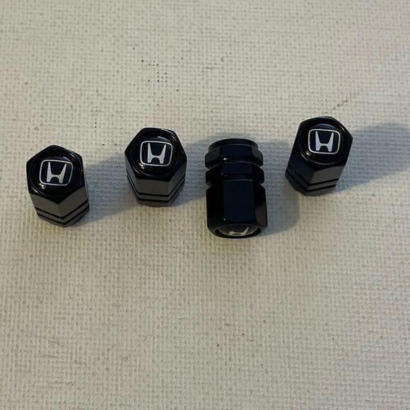 Honda Logo valve Stem caps in Black set of 4 NWT - Picture 2 of 5